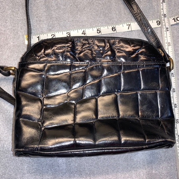 Black Shoulder Bag - Picture 2 of 4